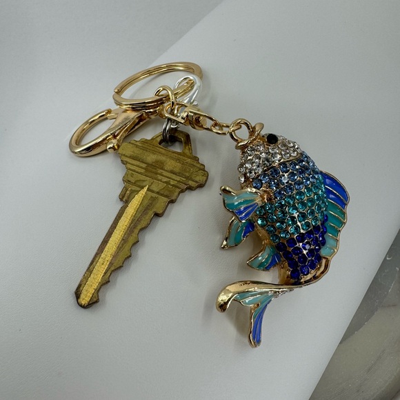 2/$20 Big Sparkly Koi Goldfish Keychain Blue - Picture 4 of 8
